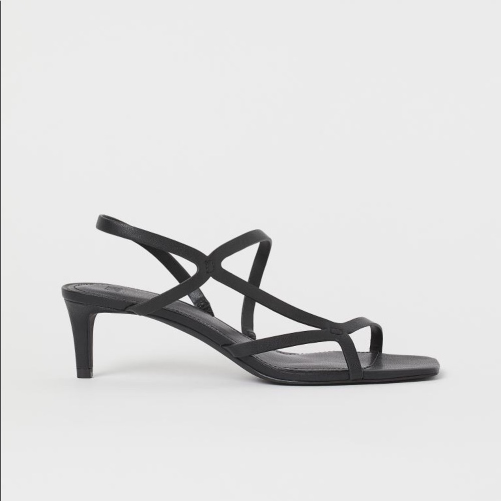 Black square toe strappy sandals H&M size 9